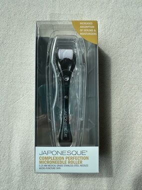 JAPONESQUE Complexion Perfection Microneedle Roller - Black